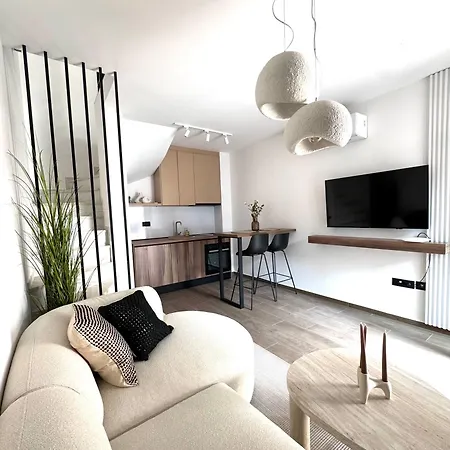 Sevdah - In The Centre, With Pool And Free Parking *