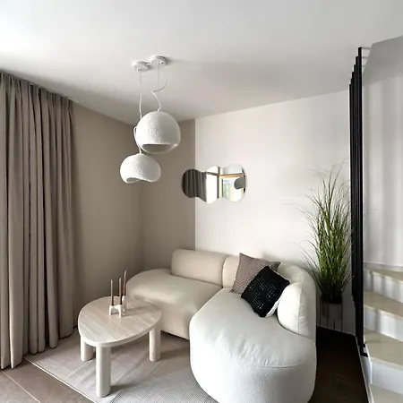 Sevdah - In The Centre, With Pool And Free Parking Appartement *