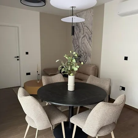 Sevdah - In The Centre, With Pool And Free Parking *