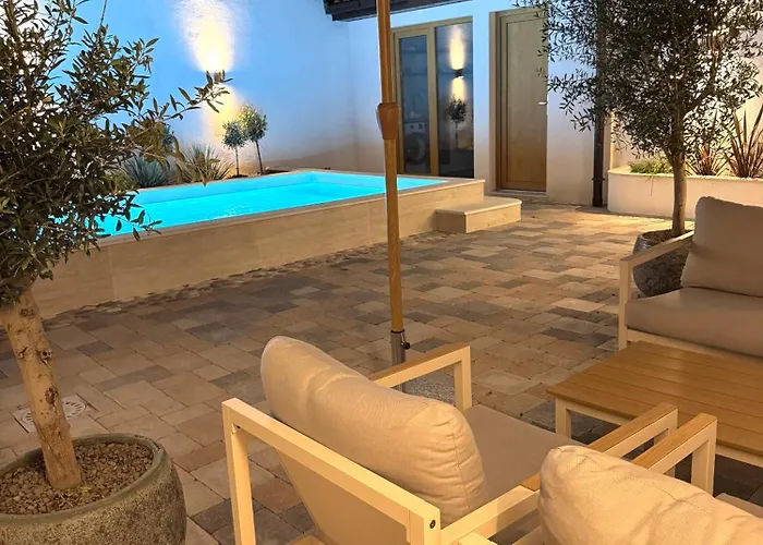 Appartement Sevdah - In The Centre, With Pool And Free Parking